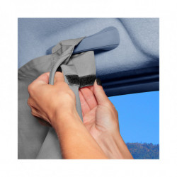 Perdea pentru parbrizul frontal pentru caravane și vehicule utilitare