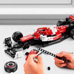 Mașină RC 1:24 Alfa Romeo F1 C42 suporturi