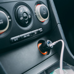 Adaptor pentru priză auto -2xUSB-negru
